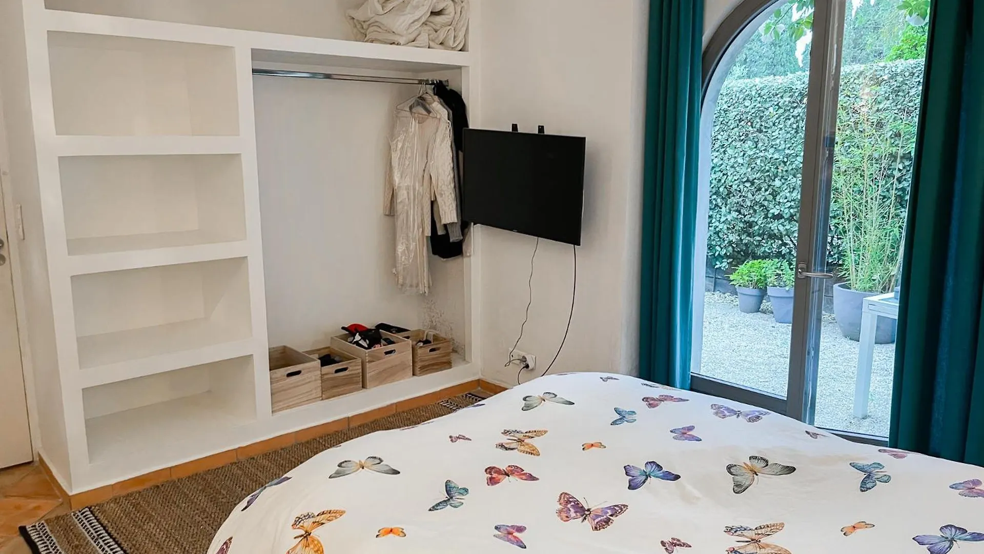 Villa Design De 100 M2 Gassin - Bastide En Pierre France